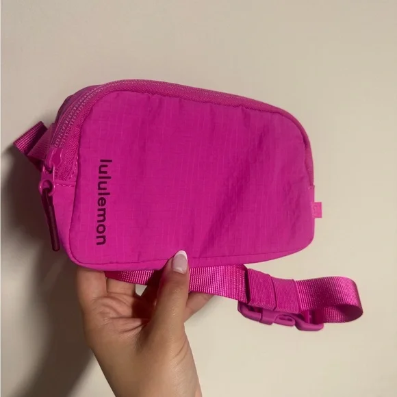 lululemon athletica Sonic Pink Mini Belt Bag - Picture 1 of 4